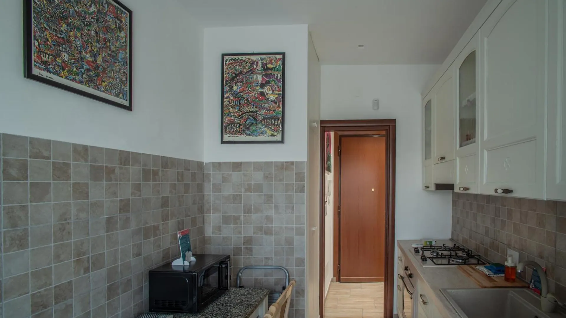 Apartment Rome Street Art Suite