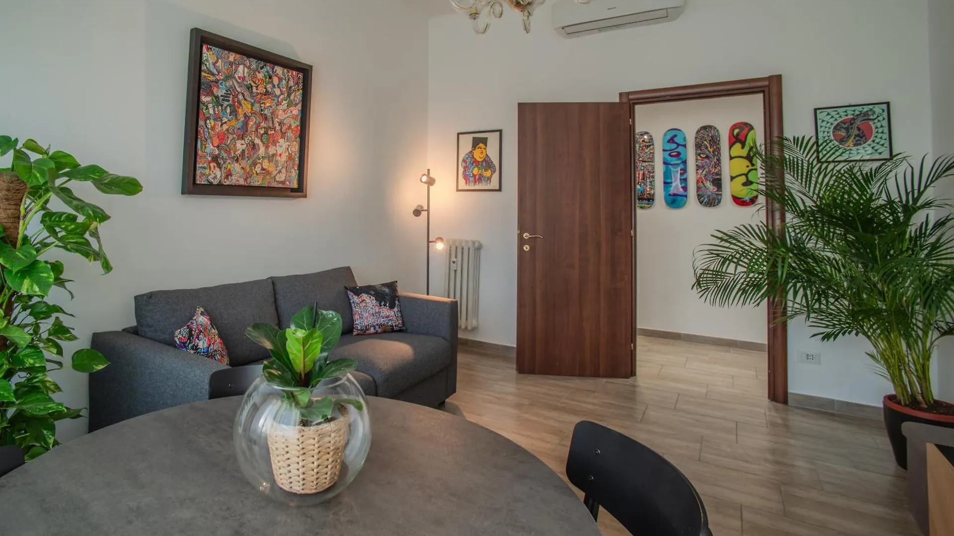 Apartment Rome Street Art Suite Italy